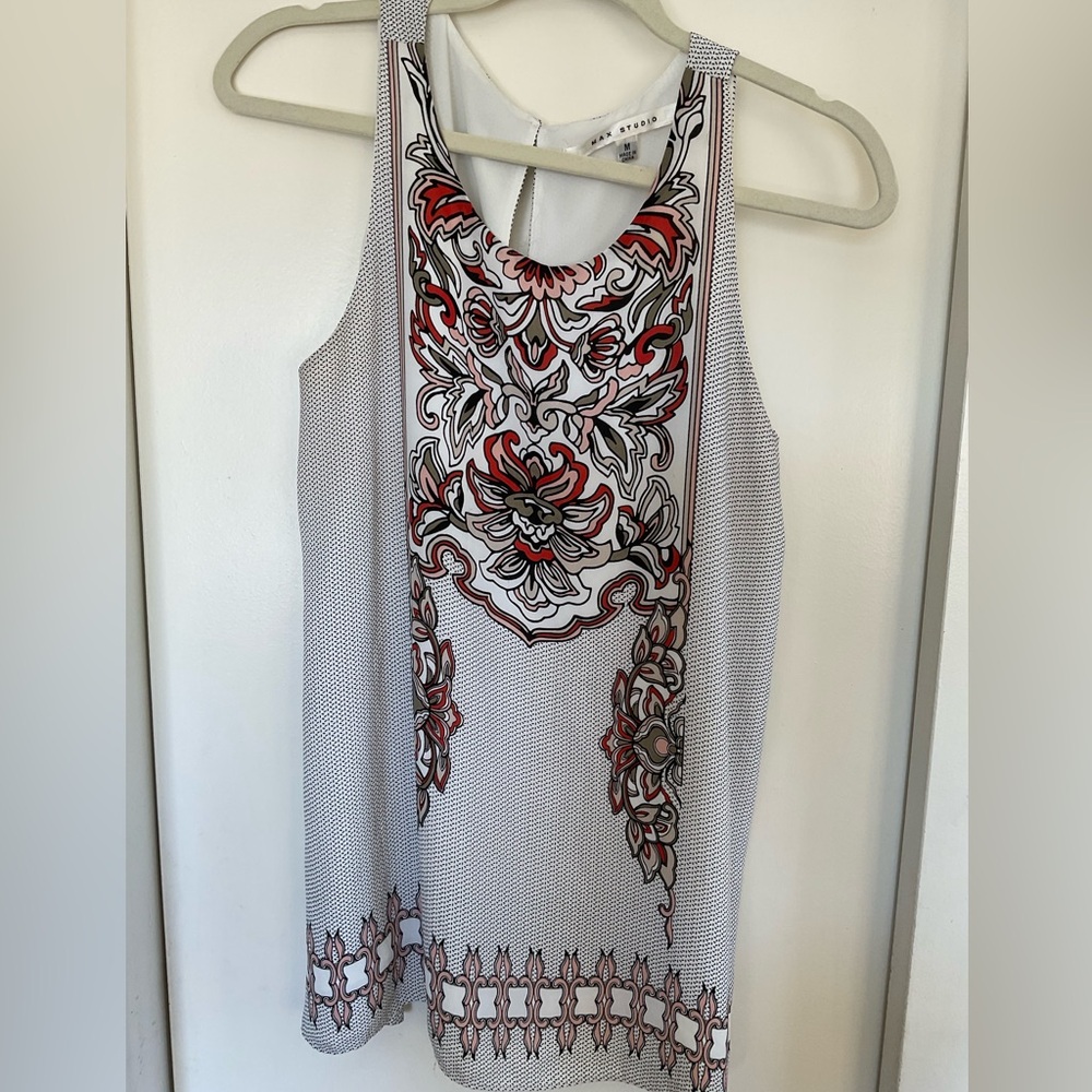 Elegant Sleeveless Patterned Dress